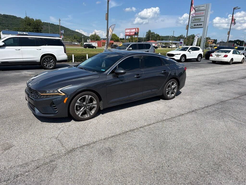 2022 KIA K5