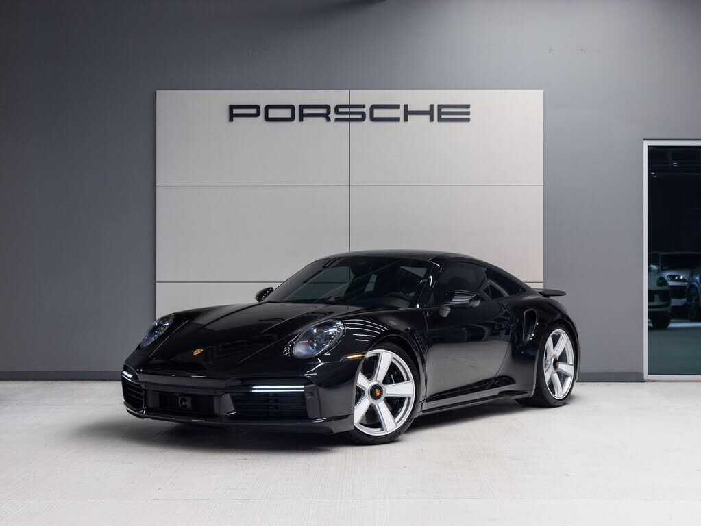 2025 PORSCHE 911