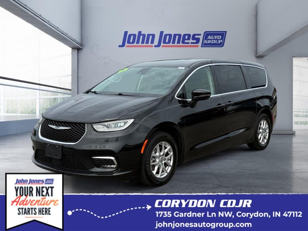 2023 CHRYSLER Pacifica