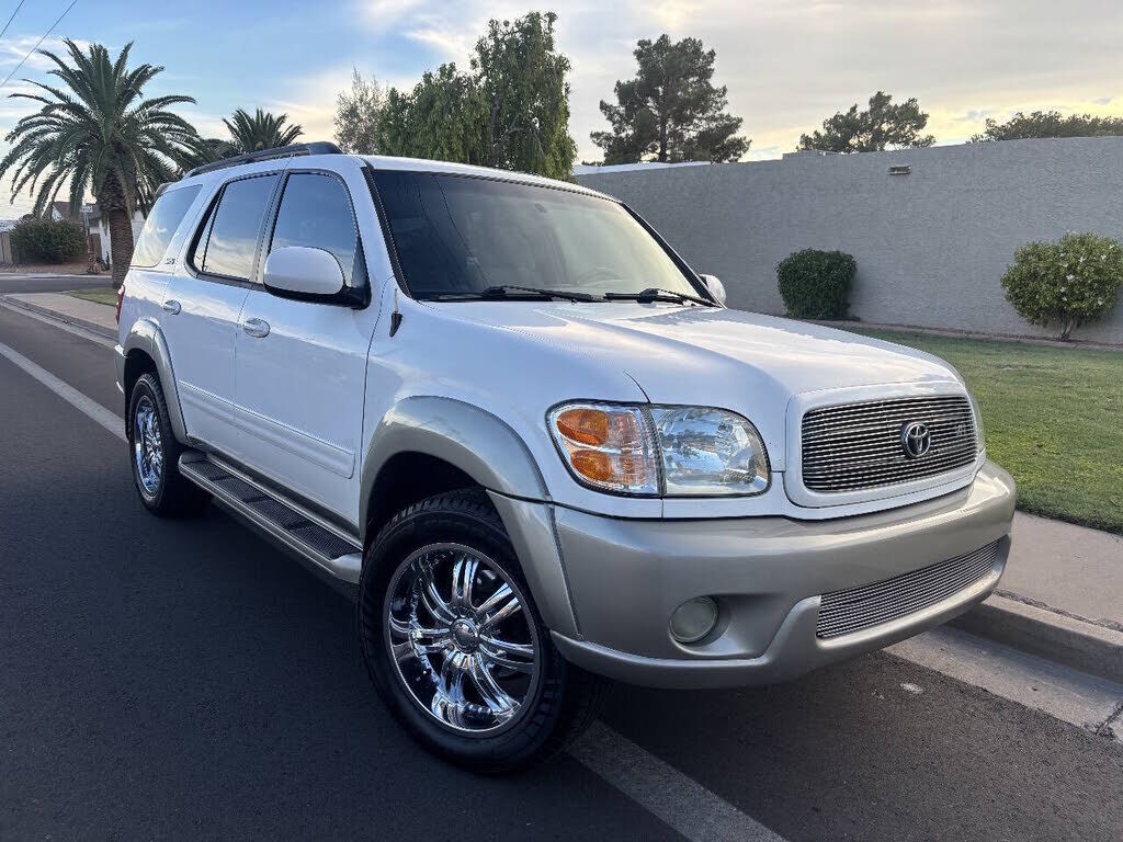 2004 TOYOTA Sequoia