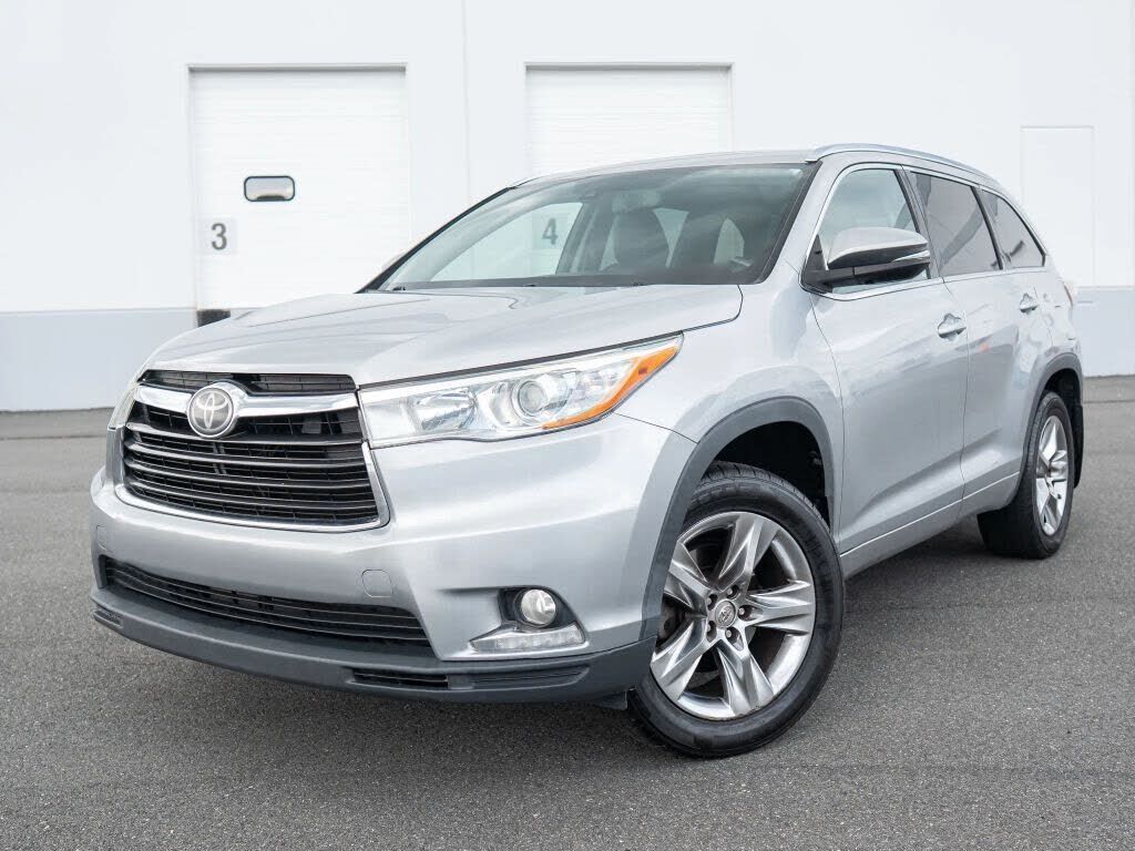 2015 TOYOTA Highlander