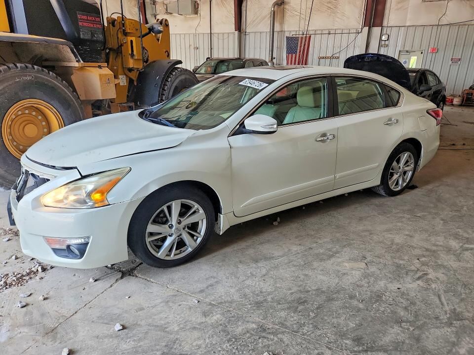 2015 NISSAN Altima