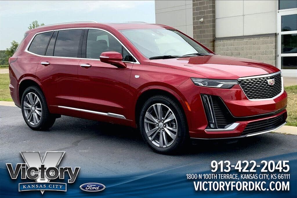 2025 CADILLAC XT6