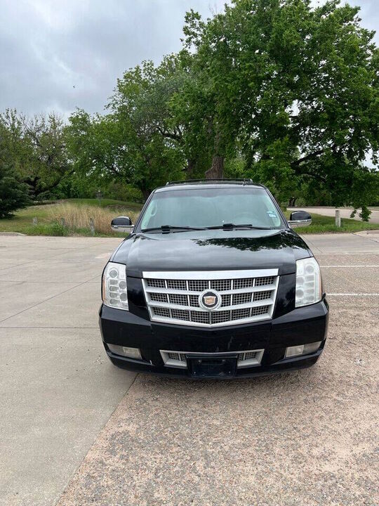 2011 CADILLAC Escalade