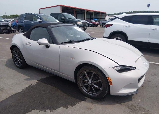 2017 MAZDA MX-5