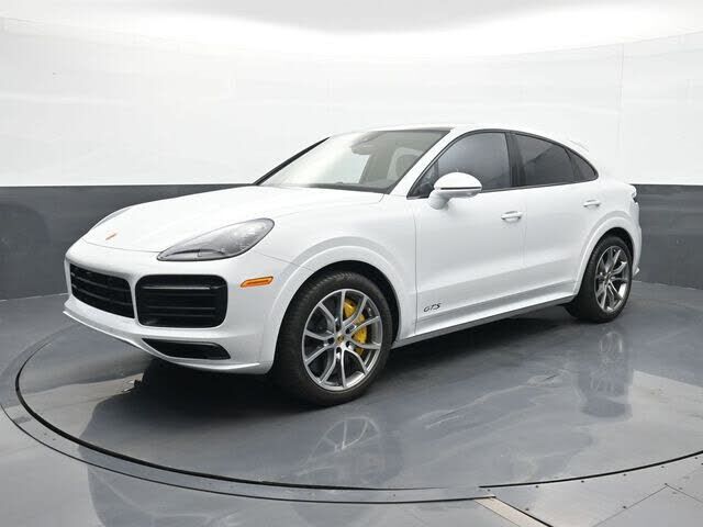 2022 PORSCHE Cayenne