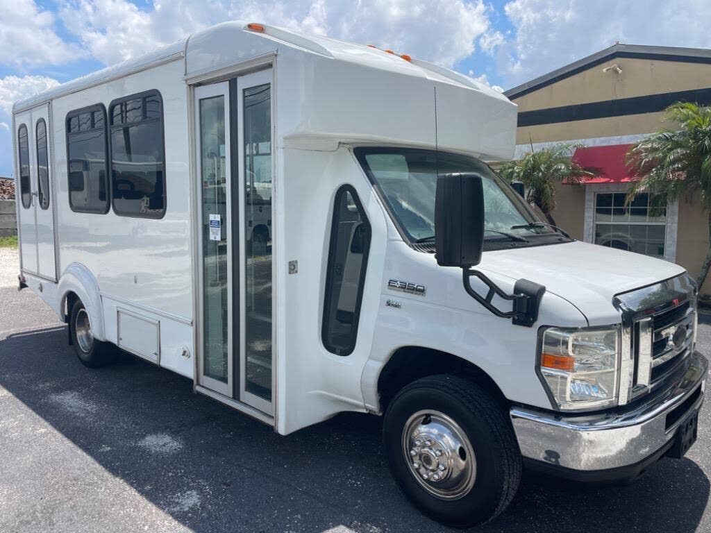 2015 FORD E-350