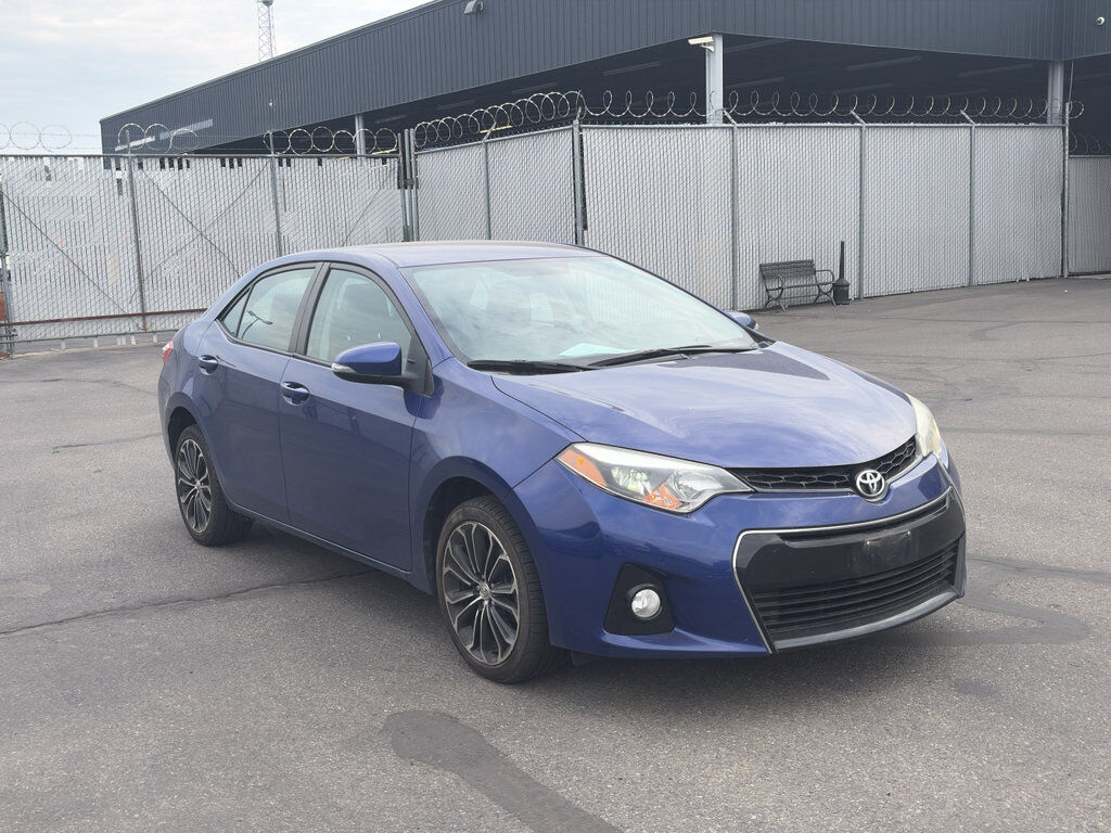 2016 TOYOTA Corolla