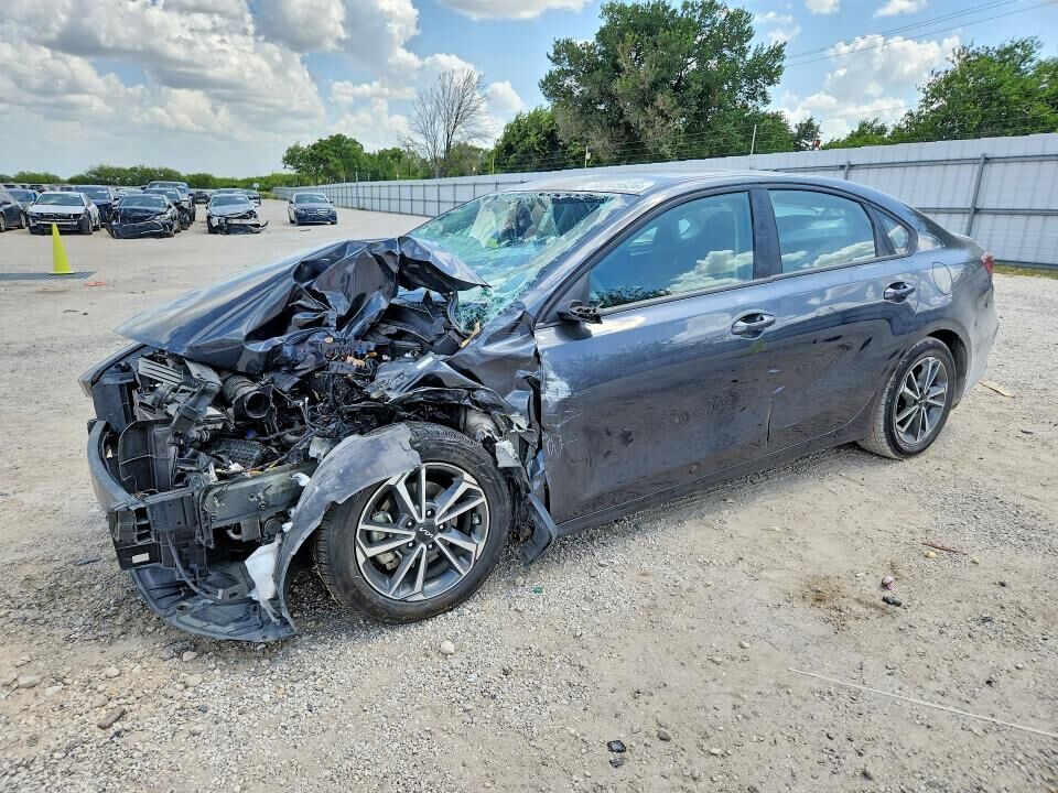 2023 KIA Forte