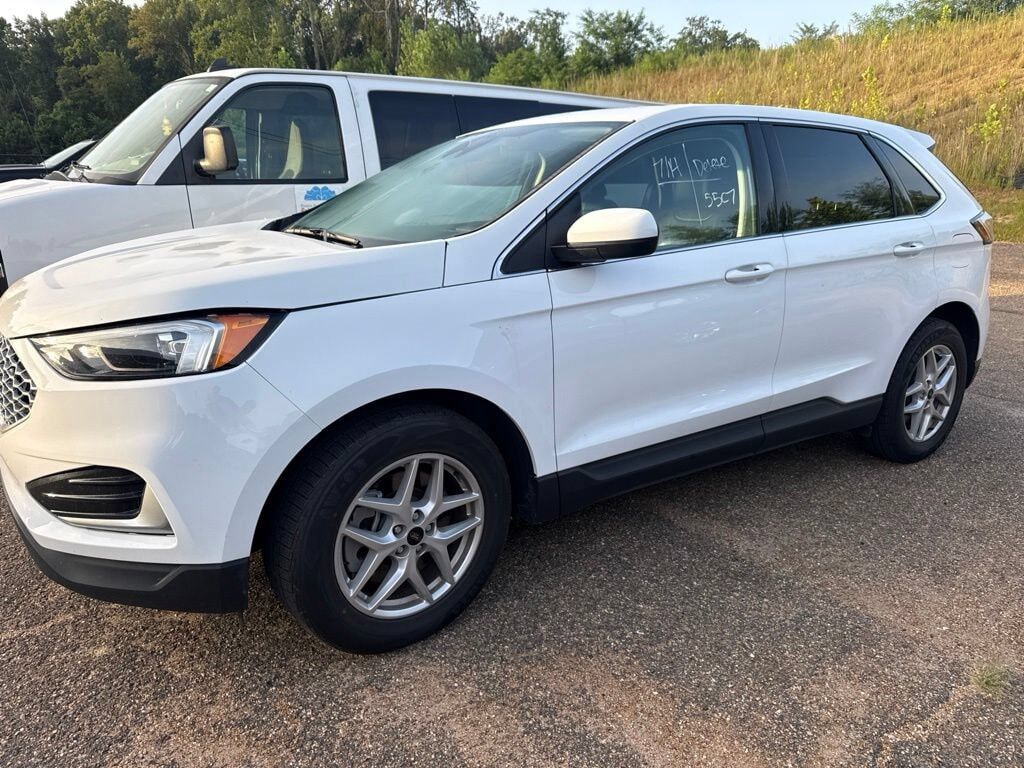 2024 FORD Edge