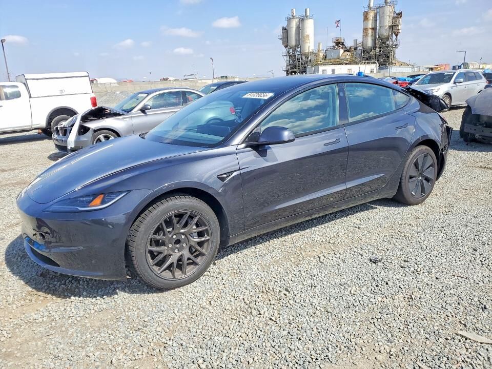 2025 TESLA Model 3