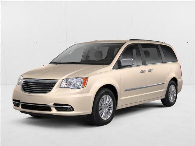 2013 CHRYSLER Town and Country