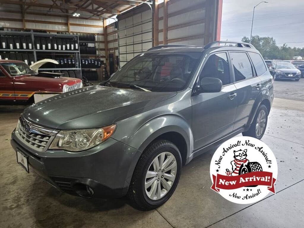 2011 SUBARU Forester