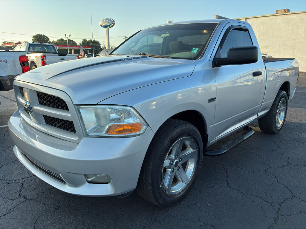 2012 DODGE Ram