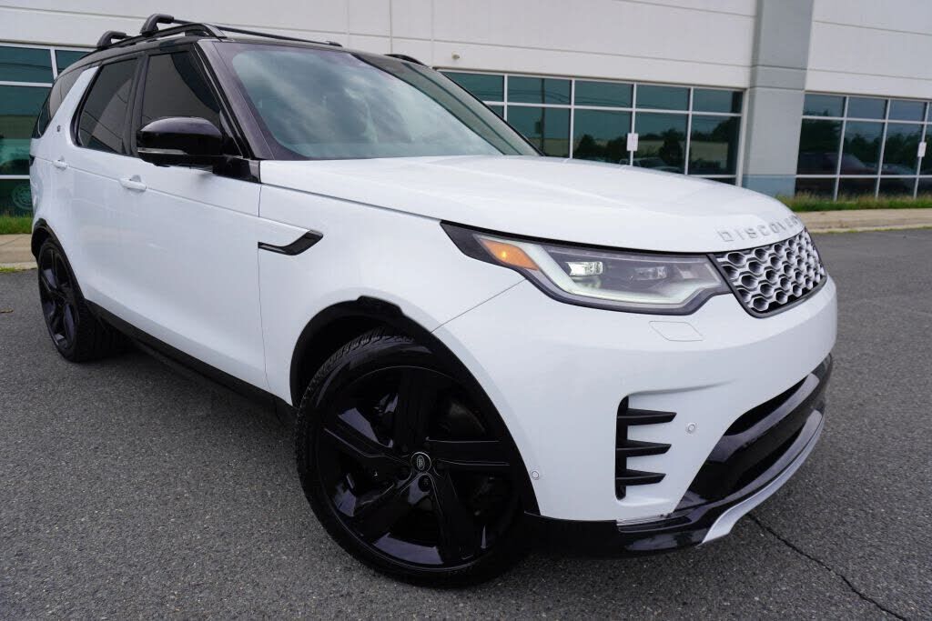 2024 LAND ROVER Discovery
