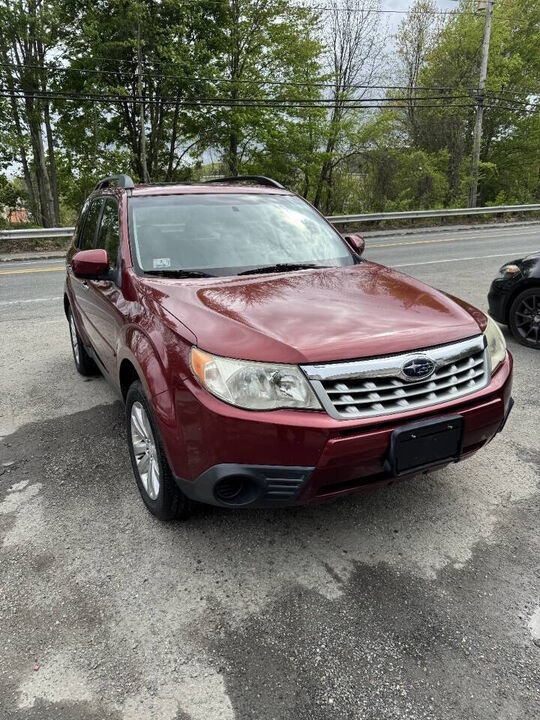 2011 SUBARU Forester