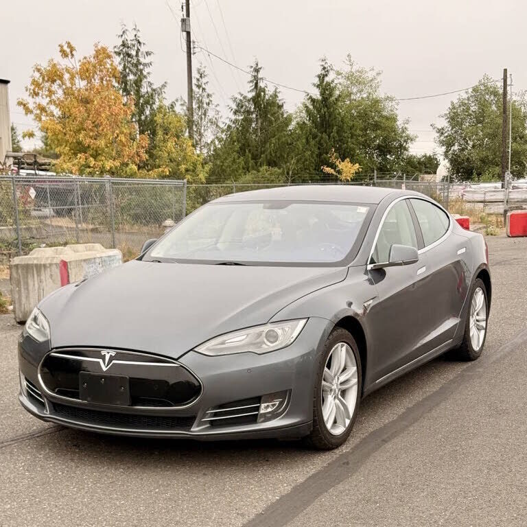 2014 TESLA Model S