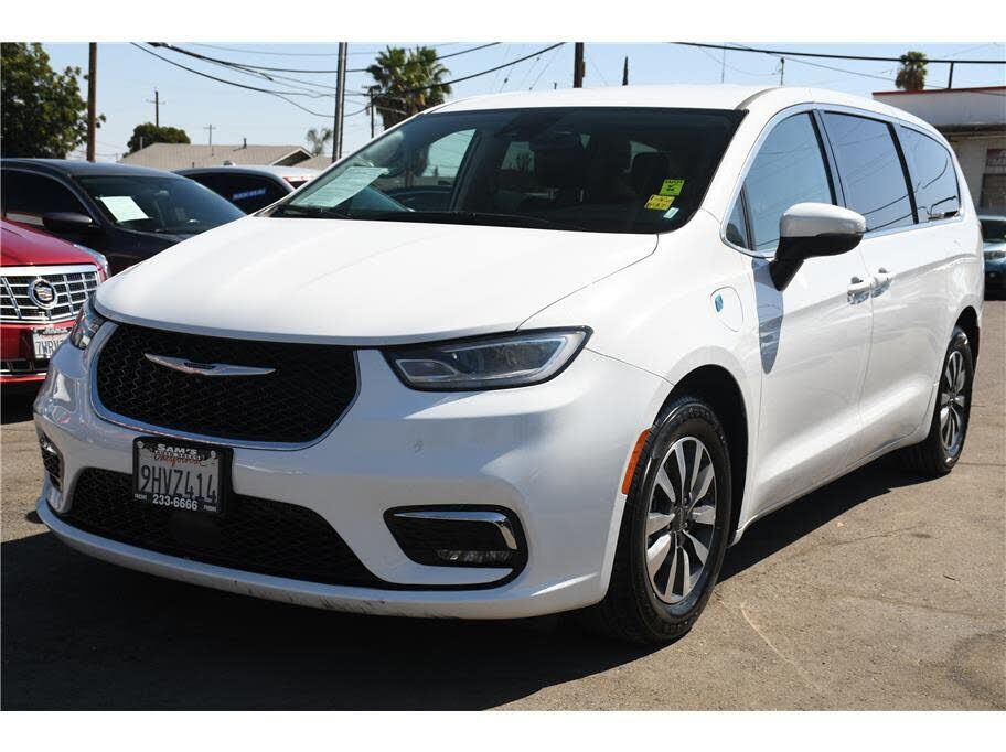 2023 CHRYSLER Pacifica