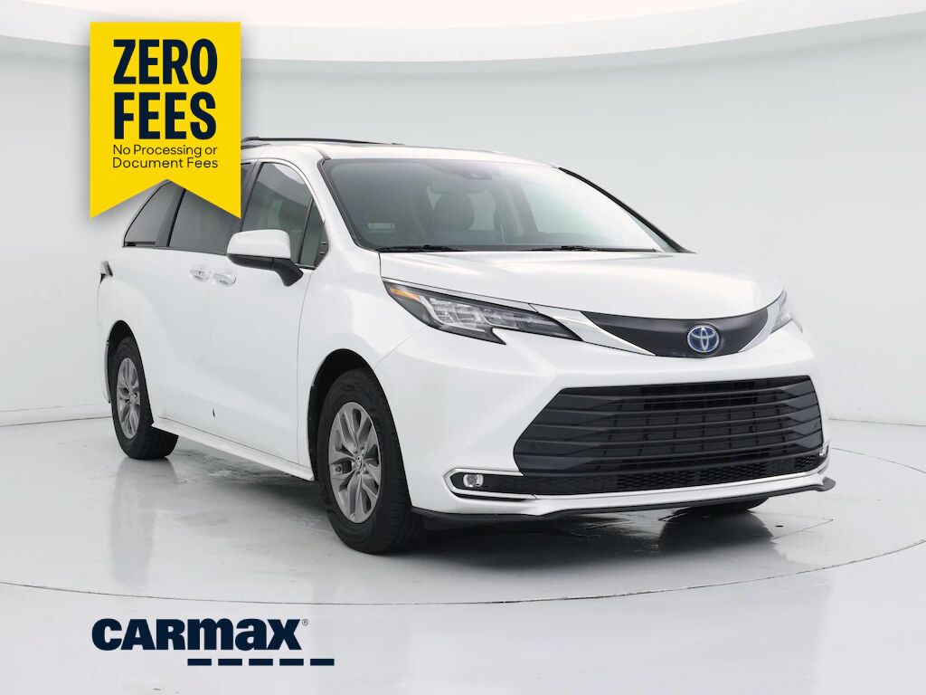2022 TOYOTA Sienna