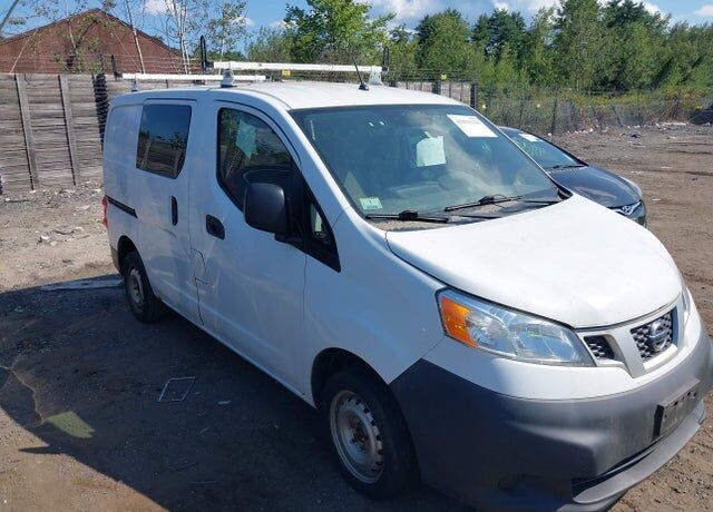 2014 NISSAN NV200
