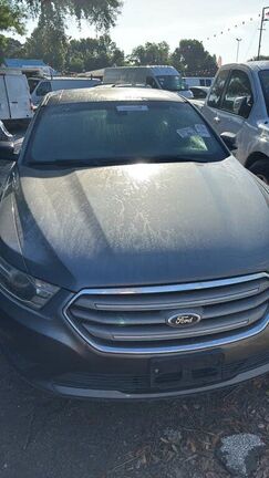 2014 FORD Taurus