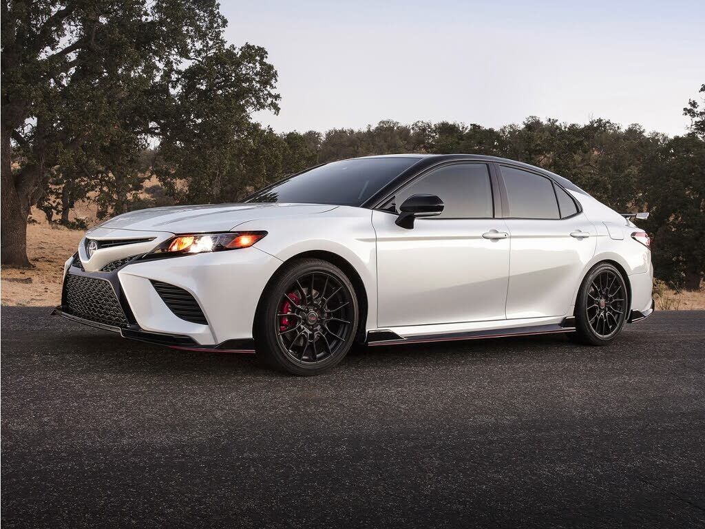 2020 TOYOTA Camry