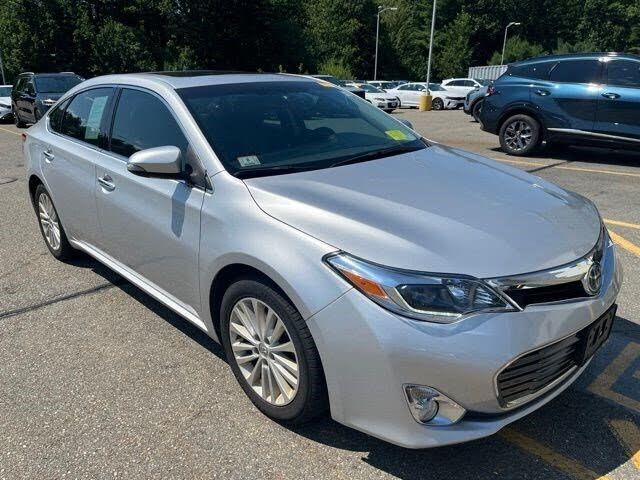2013 TOYOTA Avalon