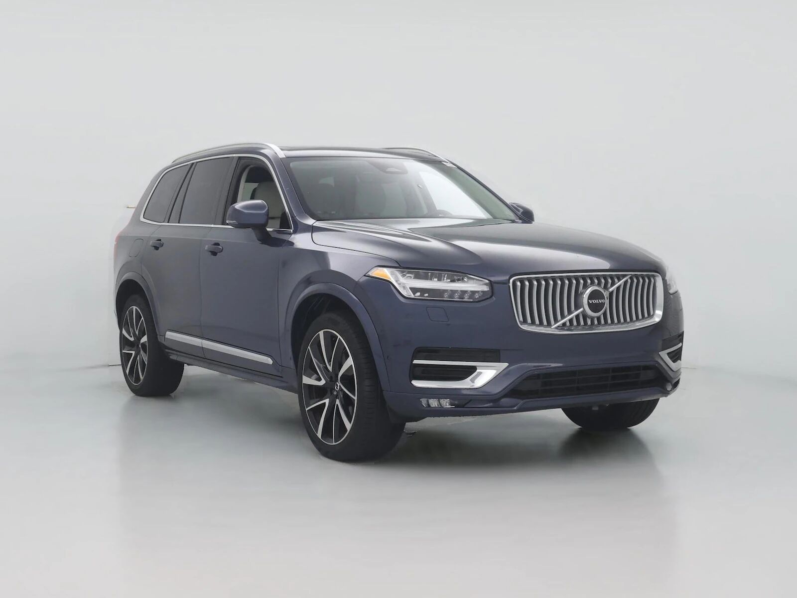 2023 VOLVO XC90