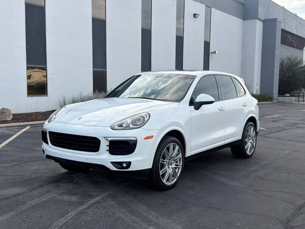 2018 PORSCHE Cayenne