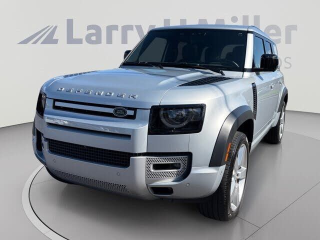 2022 LAND ROVER Defender