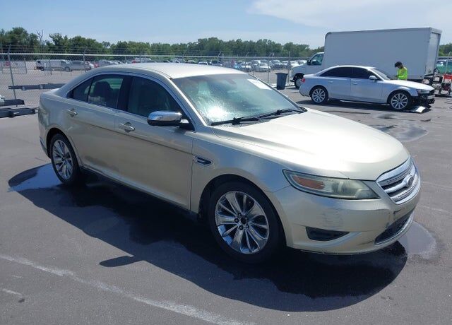 2011 FORD Taurus