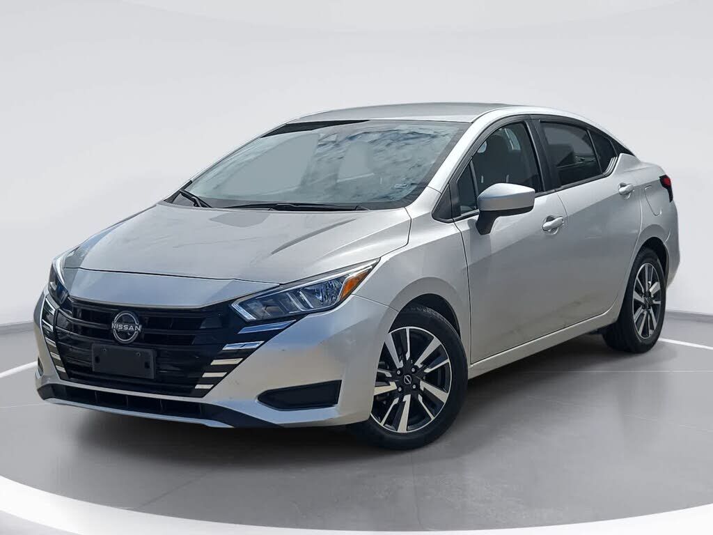 2024 NISSAN Versa