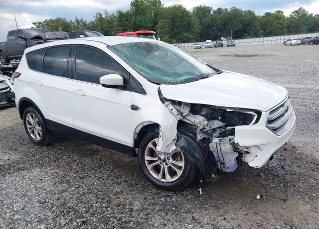 2017 FORD Escape