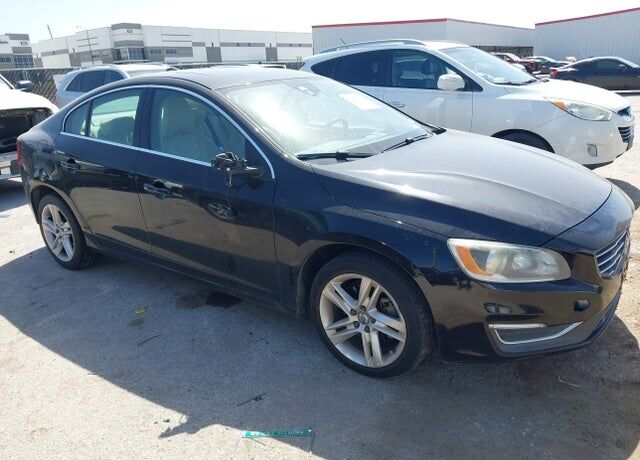 2015 VOLVO S60