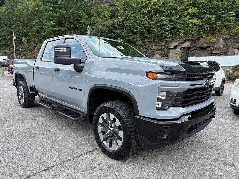 2024 CHEVROLET Silverado HD
