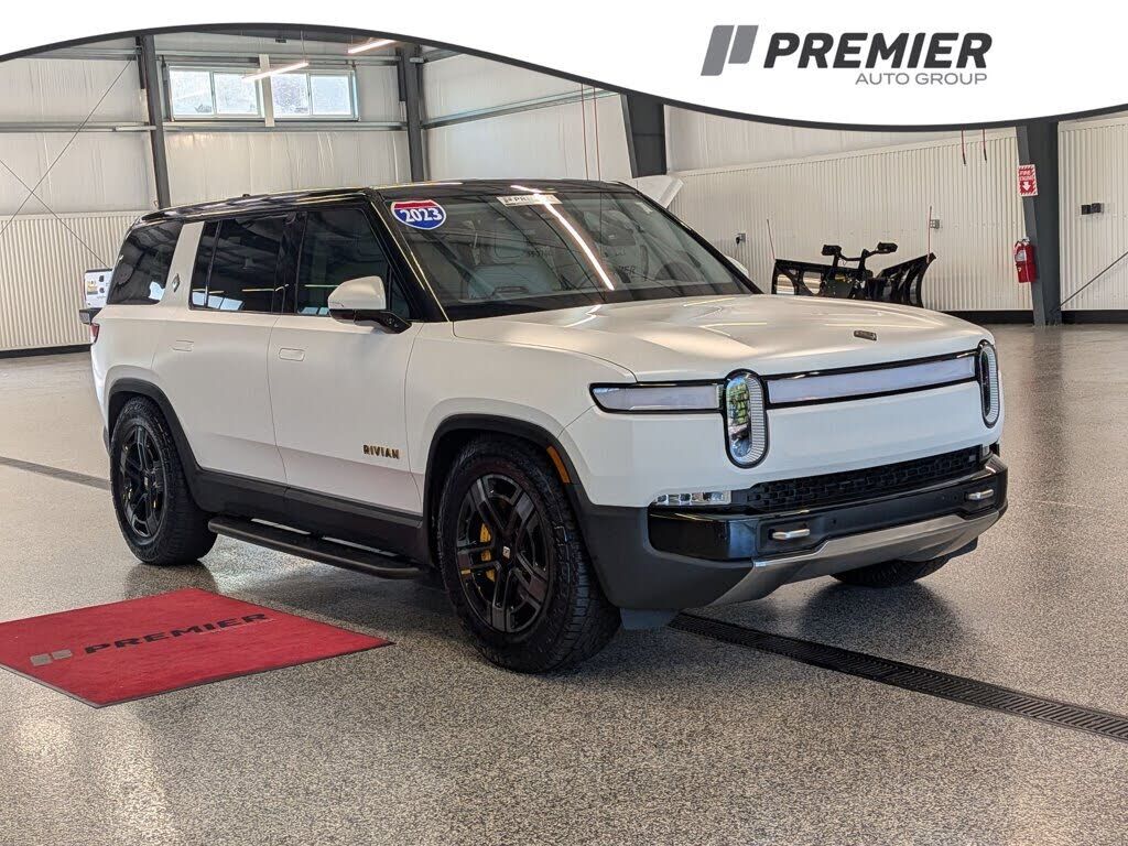 2023 RIVIAN R1S