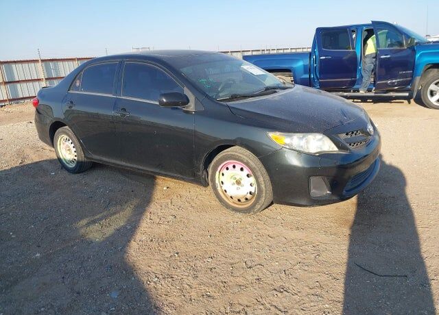 2013 TOYOTA Corolla