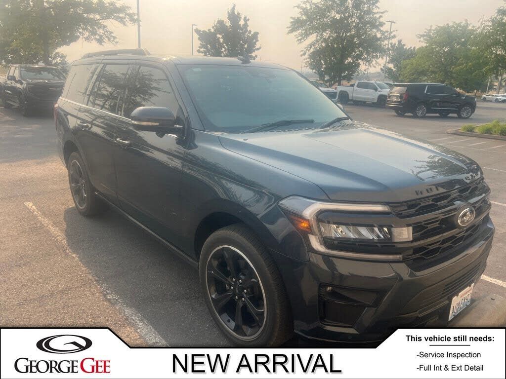 2024 FORD Expedition