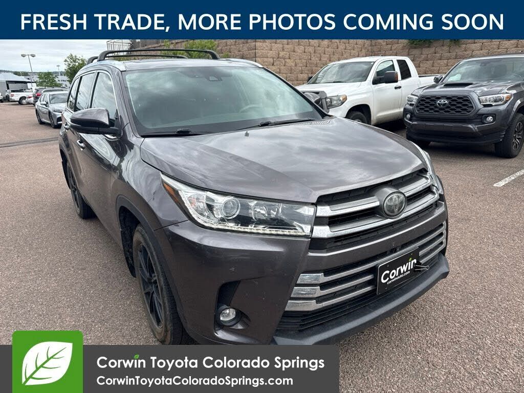 2019 TOYOTA Highlander