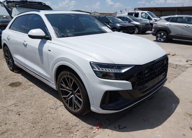 2021 AUDI Q8