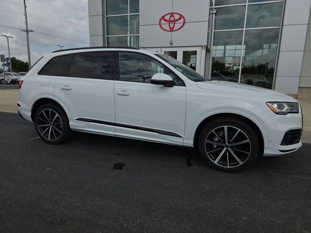 2021 AUDI Q7