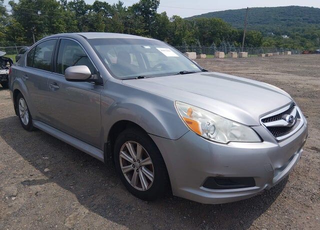2011 SUBARU Legacy