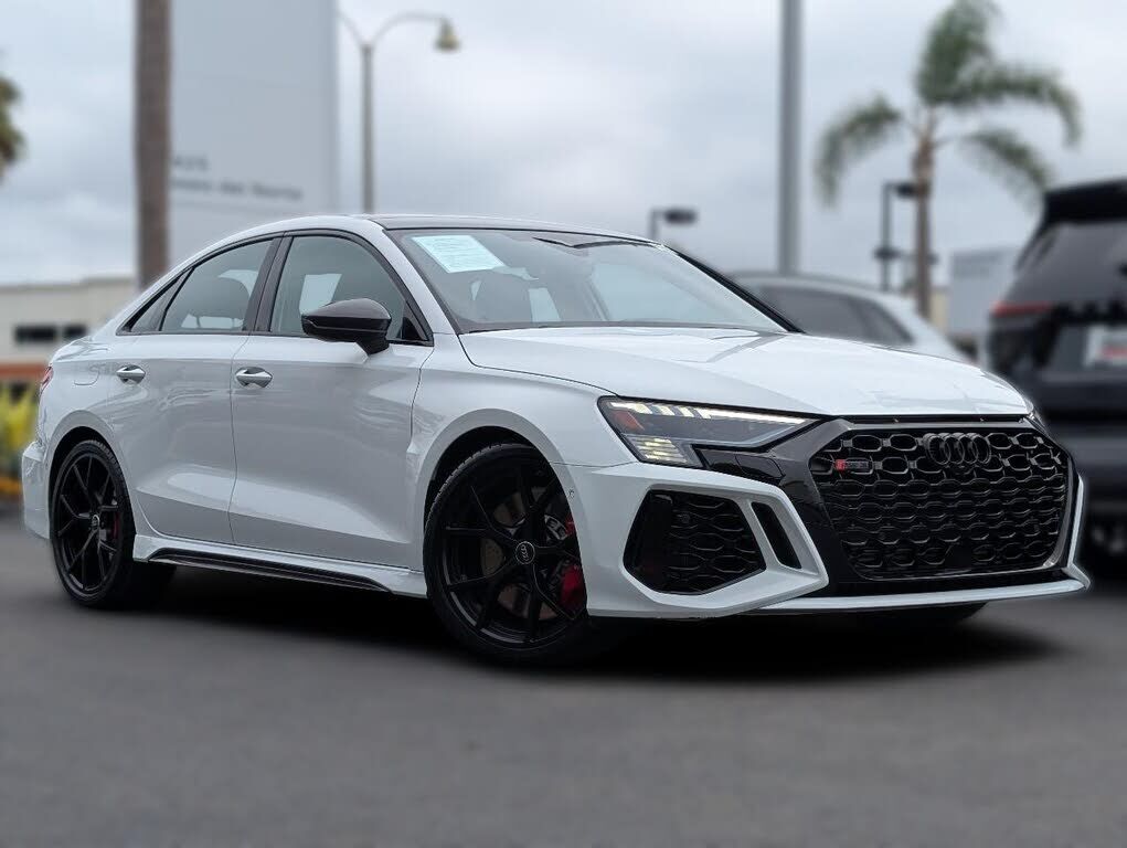 2024 AUDI RS3