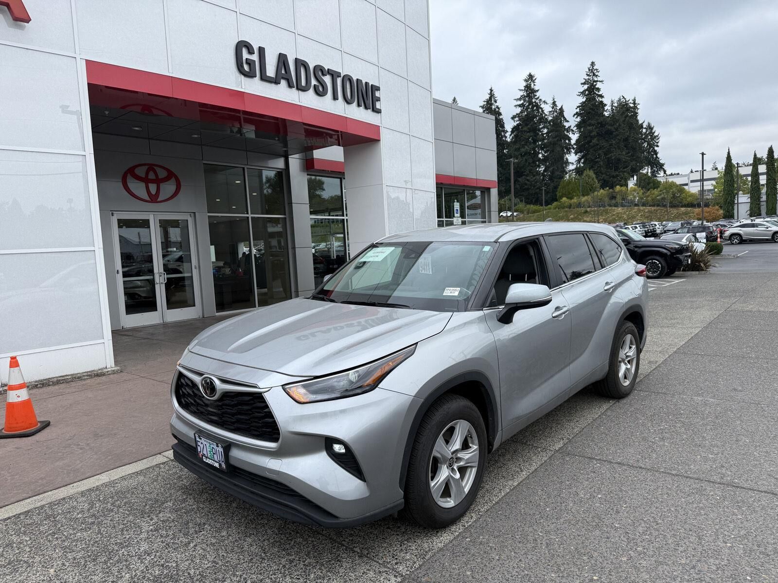 2023 TOYOTA Highlander