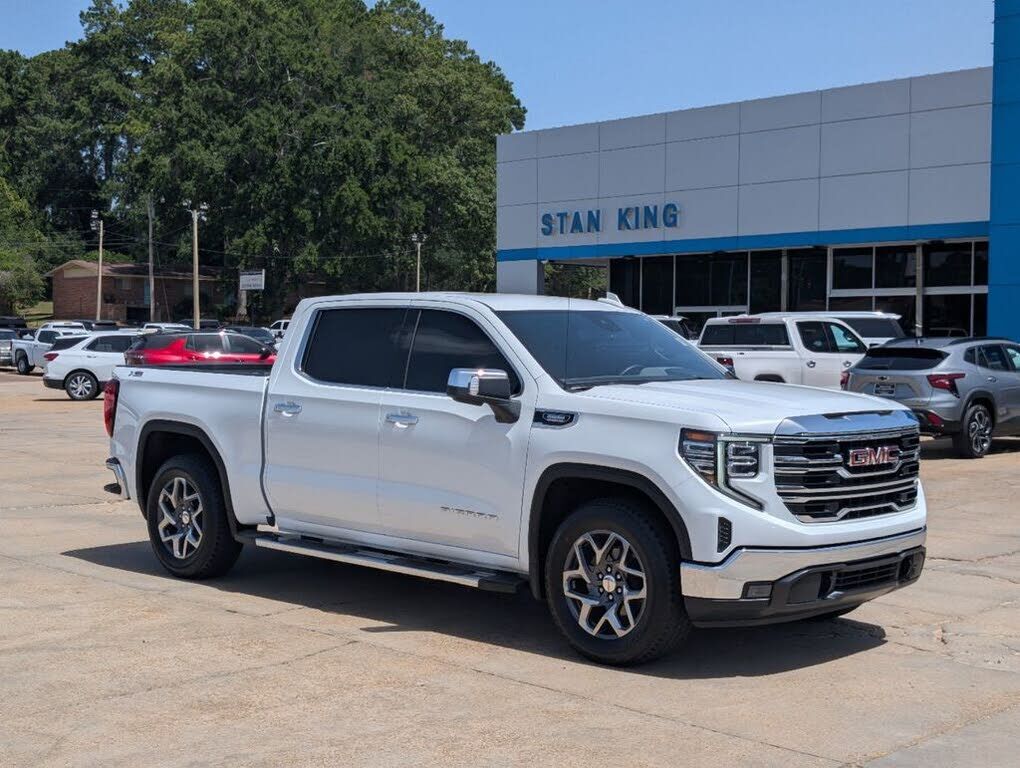 2023 GMC Sierra