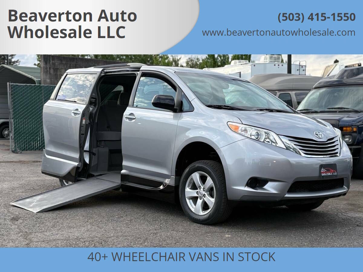 2015 TOYOTA Sienna