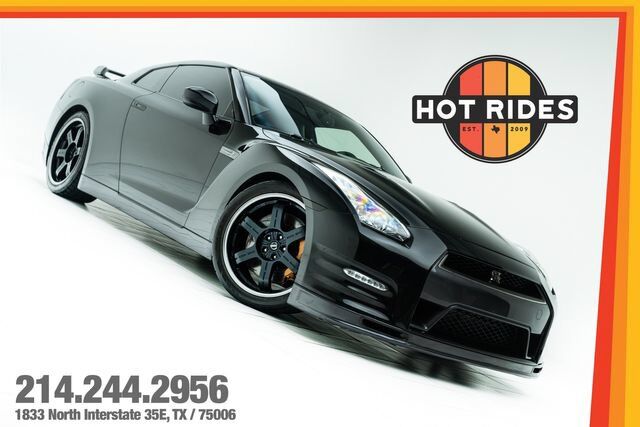 2014 NISSAN GT-R