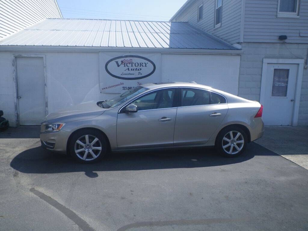 2016 VOLVO S60