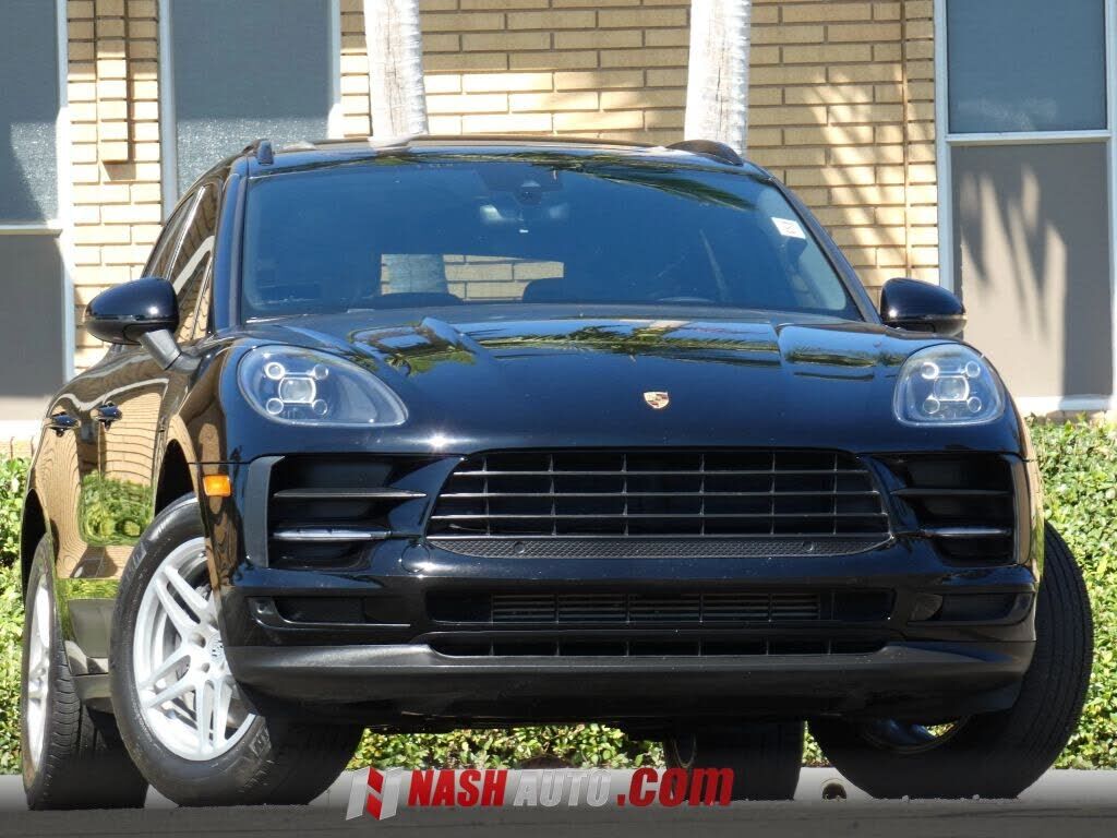 2020 PORSCHE Macan