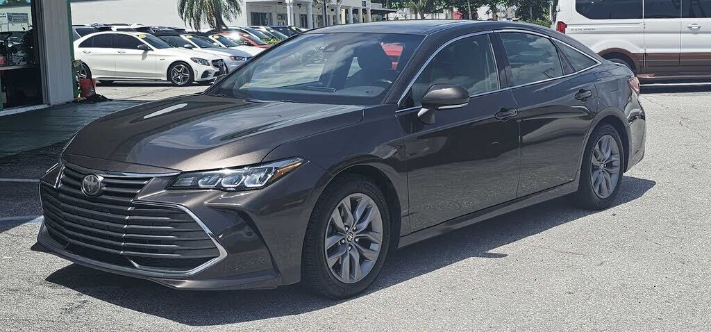 2019 TOYOTA Avalon
